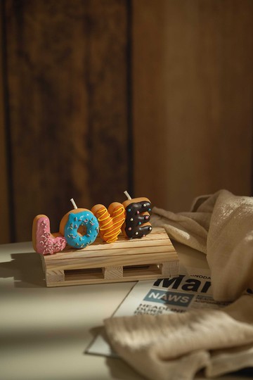 撞色薑餅 • LOVE蛋糕蠟燭