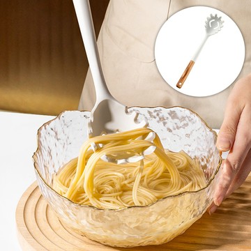 ✨台灣現貨📦 木柄耐高溫矽膠撈麵勺 不傷鍋 不沾鍋廚具 撈麵神器 撈麵條 麵勺 撈麵勺 撈麵漏勺 杓子 #丹丹悅生活