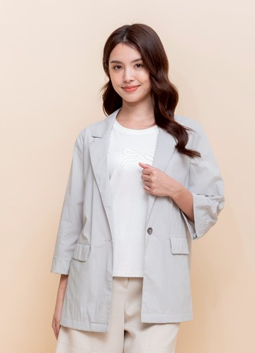 輕盈氣質反折袖西裝外套