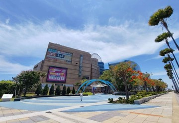 近夢時代.興仁國中旁 正街.方正待整理透天｜高雄市前鎮區鎮昌街