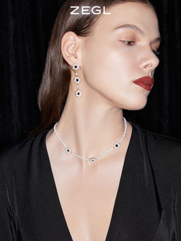 ZEGL設計師The Crown法式小花朵項鏈女高級感輕奢鎖骨鏈氣質頸鏈
