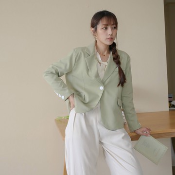 【Our Studio】早春溫柔單釦口袋西裝外套 抹茶色 淺駝色(現貨)