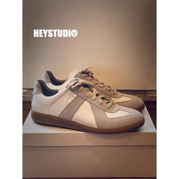 老七家 軟到飛 2025新款平底真皮休閑運動德訓鞋女小白鞋男女板鞋