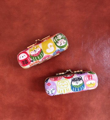 口金印章盒/白底達摩柴犬