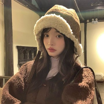免運💯哈爾濱旅遊!羊羔絨飛行帽秋冬加厚保暖護耳帽子女加厚保暖雷鋒 修飾臉型仿羊絨帽 韓風百搭 秋冬季保暖帽子