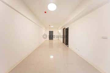 開價就是實登價★璟HOLA一年新屋.三房平車｜高雄市前鎮區隆昌街