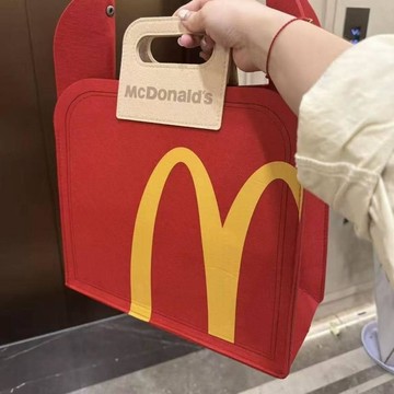 桃園出貨🎉 福源麥當勞28週年 麥麥毛氈包 高顏值大容量 小衆ins大容量 小方包包