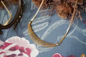 【星期天】VINTAGE鏤空半月造型古著項鍊