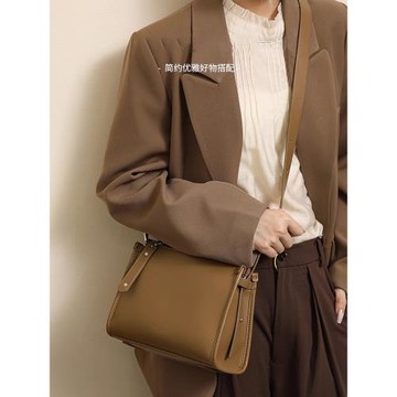 法國MKDA波士頓包女2024新款洋氣百搭真皮枕頭包高級感單肩斜挎包