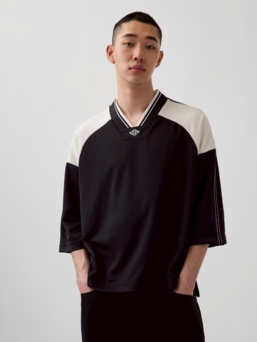 Gap × Ouigi 寬鬆 Logo 球衣T恤
