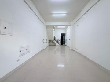 仁武八德稀有大地坪臨路透天店面 ! ! !｜高雄市仁武區八德西路
