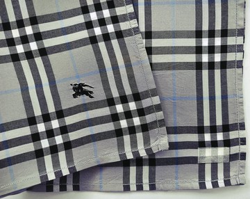 Burberry 古董手帕 口袋巾 格紋 灰 18 x 18 英吋