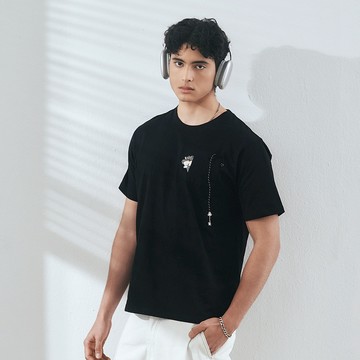 CACO-魯斯佛藏鑰匙口袋短T‧情侶款-男【J1DI001】