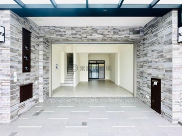 豐原丨全新雙車臨路孝親房美透天B丨全室衛浴開窗｜台中市豐原區南陽路