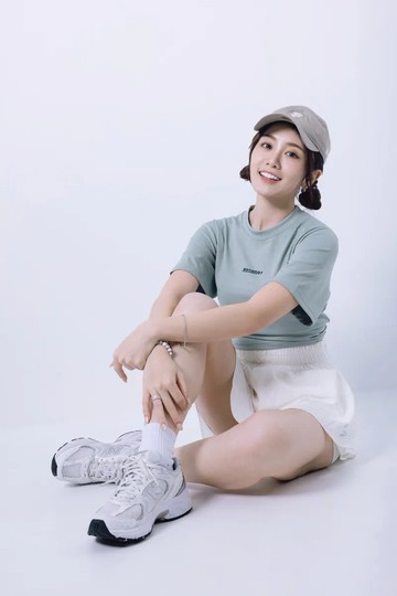 MotionJet Collection | MJC 單向導濕中性版圓領運動短袖 霧灰綠