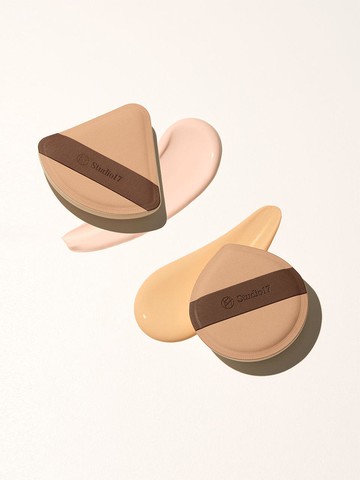 Studio17 Pang Pang Giant Puff Triangle Puff Applicator