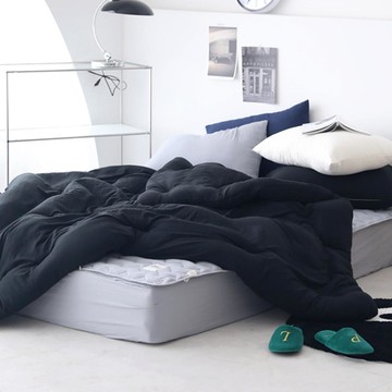 Basictone 韓國製 半超細纖維 Crayon 四季玉米棉薄被 時尚黑 SS(150x205cm)  SS(150 x 205cm)  別緻黑色