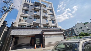 里港~輕屋齡2+1房華廈｜屏東縣里港鄉正中街