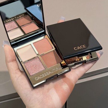 ~自帶氛圍感🌸 CACE 新品 黑金四色眼影盤 珠光啞光 大地色系 眼影 顯色不飛粉 彩妝 女生 眼影盤 珠光眼影 正品