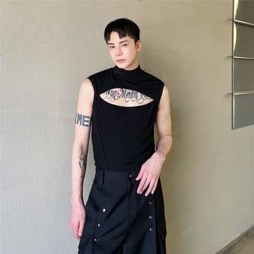 胸口鏤空背心男2022年夏季新款修身內搭打底上衣韓版性感無袖t恤