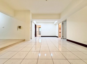 單坪才18萬‼️近中興大學_四房+平車❤️稀有釋出｜台中市東區立德街