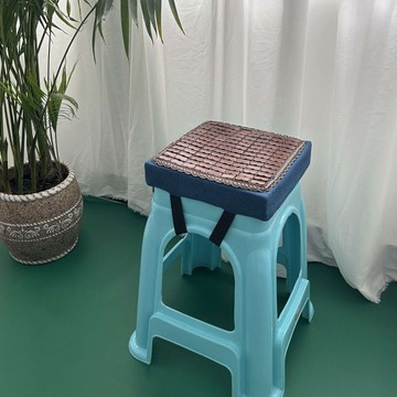 本島✈️夏季竹片坐墊塑料凳子海綿墊正方形加厚坐不塌墊服裝廠員工坐墊子