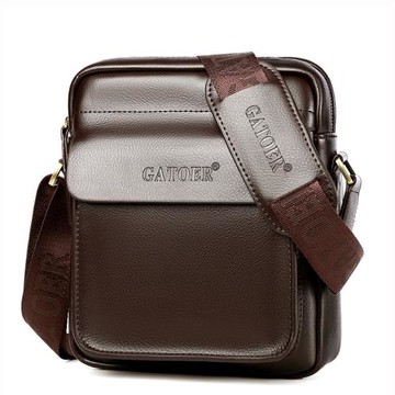 休閑斜挎包男單肩包戶外運動背包潮牌復古單肩包街頭時尚小包2024