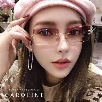 《Caroline》年度最新網紅款潮流行百搭抗UV時尚太陽眼鏡 72506