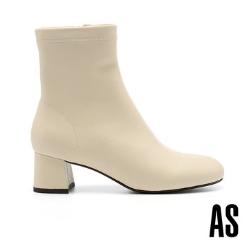 AS 極簡質感純色彈力羊皮高跟短靴－米白