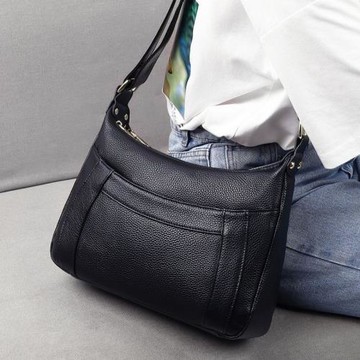 女士軟皮媽媽包女大包多層斜背新月包2024新款真皮簡約單肩斜挎包