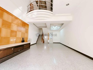 楠梓｜右昌商圈｜花園庭院｜人車分道｜美車墅｜高雄市楠梓區右昌街