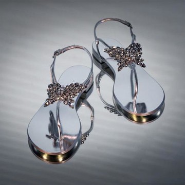 2025夏季仙女新款夾腳水鉆時尚外穿涼鞋女水晶人字平底夾趾涼拖鞋