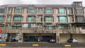 正福興透天面寬6米可停雙車 臨路住店雙用｜新竹縣竹北市福興路