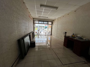 高醫熱河商圈透天店面 ｜高雄市三民區山東街
