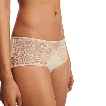 【Chantelle Easy Feel】Floral Touch_蕾絲平口內褲_仙黛爾(94240_01N粉膚色)