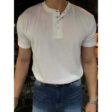 VOYEZ｜🇰🇷顯壯細條亨利領短袖上衣｜立體布面・韓系俐落有型