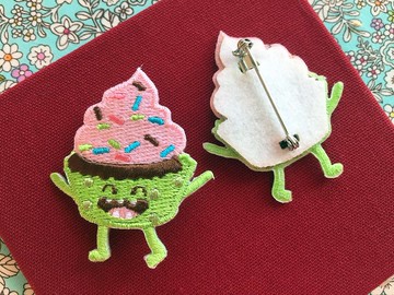 布繡別針-歡樂速食系列 彩虹杯子蛋糕