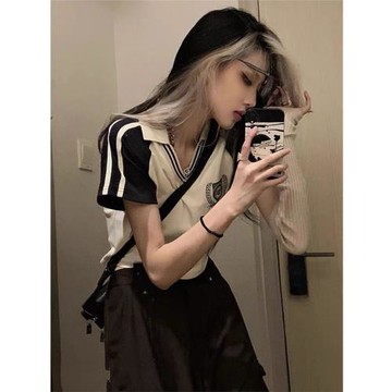 機能風辣妹正肩短袖T恤女夏季新款美式修身小眾Polo領短款上衣潮