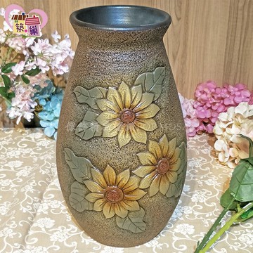 限量作品 36公分手拉胚浮雕刻花紋花器招桃花聚寶盆花瓶居家風水擺飾台灣製鶯歌陶瓷器藝術品開店佈置送禮 築巢傢飾 台灣樂天市場