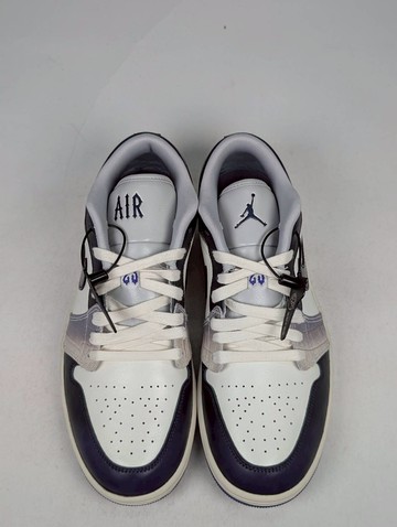 微瑕疵-左右腳中底發黃、後跟染色 HF5759-101/10.5 Air Jordan 1 Low SEPunk Rock