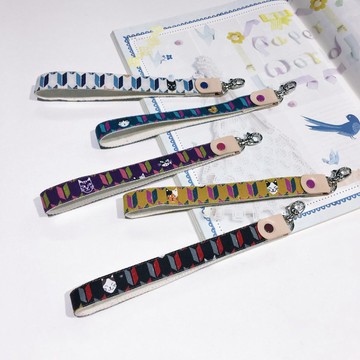 可愛貓咪 箭羽紋 手機吊繩/手繩/飾品