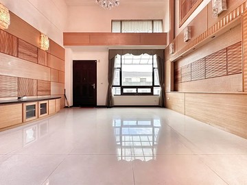 北十期『高峰領袖』臨路大地坪面寬7米朝南四房別墅｜台中市北屯區軍榮三街