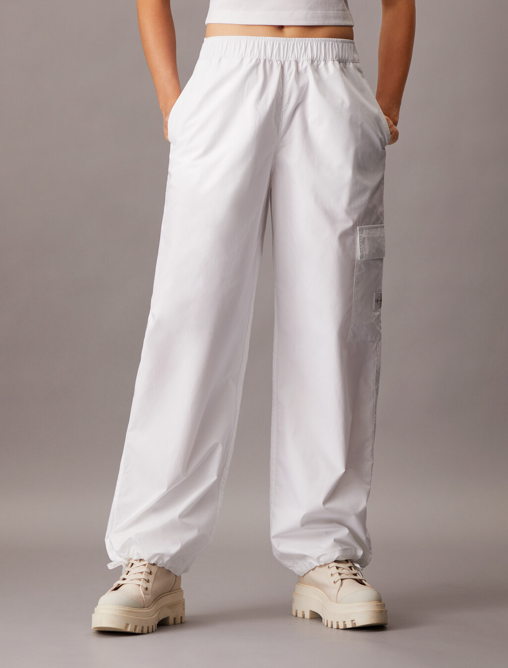 Calvin Klein 夏季棉質直筒工裝長褲