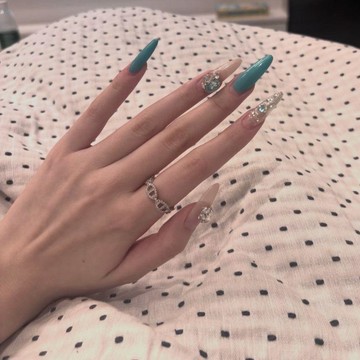 💗Yuki Nail💗純手工美甲穿戴甲春款藍色顯白高階多巴胺ins指甲貼片高階感