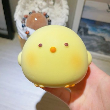 小胖雞🐤油潤濕軟 可壓成餅 一按一個坑 squishy 小黃雞 大黃雞 嘻嘻慢回彈 小雞慢回彈