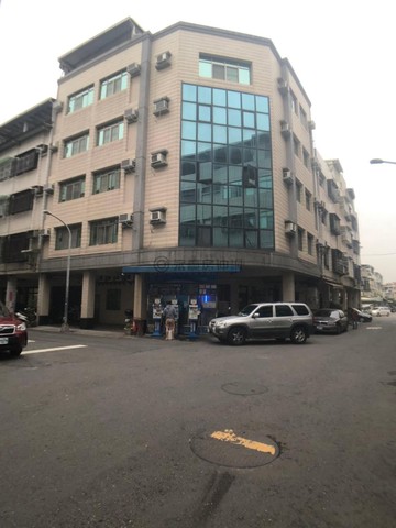 楊小扁~★宏平商圈大地坪高投報收租三角窗★｜高雄市小港區松柏街