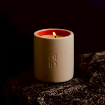 Alpenglowee Emerald Black 香氛蠟燭