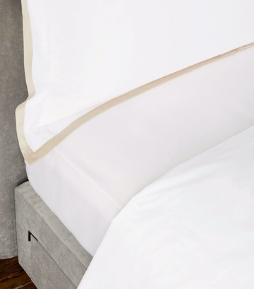 Celso De Lemos Estrela Super King Fitted Sheet