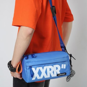 日系男士單肩包ins風休閑斜挎包個性潮流韓版郵差包學生新小跨包