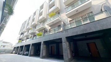 歸仁市中心敦煌全新未住併排雙車墅｜台南市歸仁區文化街三段